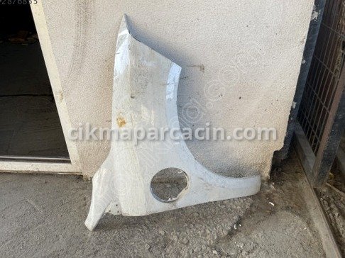 Renault Fluence Sağ Ön Çamurluk çıkma parça