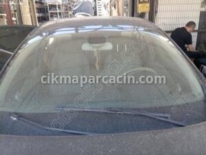 RENAULT FLUENCE ÖN CAM SENSÖRLÜ – Sakarya Çıkma Parça