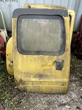 Renault Kangoo Sağ Sürgülü Kapı çıkma parça - Karma Oto Çıkma Trabzon