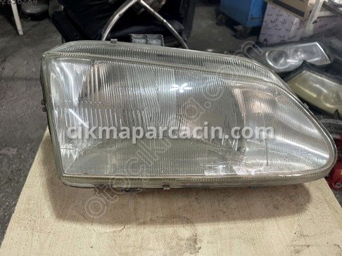 Renault Megane Sağ Ön Far çıkma parça