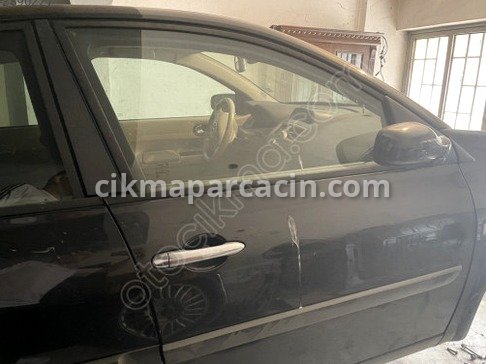 Renault Megane Sağ Ön Kapı çıkma parça