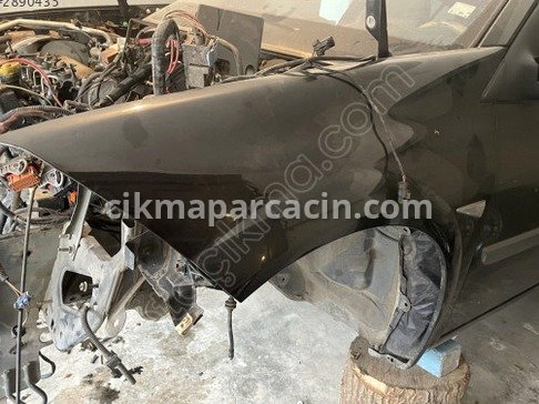 Renault Megane Sol Ön Çamurluk çıkma parça