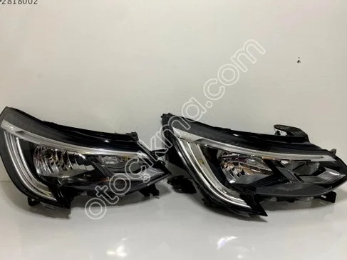 Renault Talisman Sağ Ön Far çıkma parça - ANKA OTO YEDEK PARÇA İZMİR