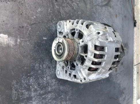 Renault Trafic Şarj Dinamosu çıkma parça - Karma Oto Çıkma Trabzon