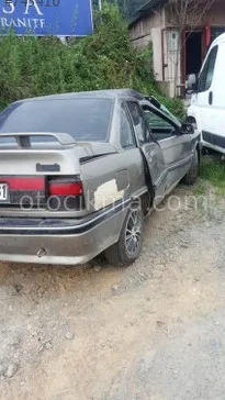 Renault R21 Radyatör Traversi çıkma parça - Karma Oto Çıkma Trabzon
