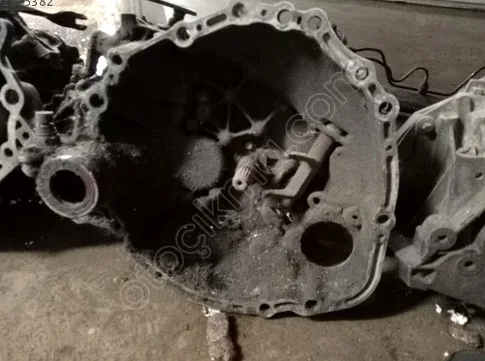 Land Rover Defender Şanzıman Komple çıkma parça - ÇIKMACI 41 KOCAELİ