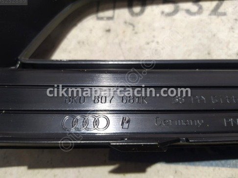 Audi A4 Sis Farı Çerçevesi çıkma parça