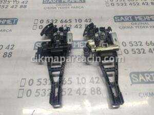 SIFIR ORJ FORD TRANSİT CUSTOM SOL KAPI DIŞ KAPI KOLU BRAKETİ – Konya Çıkma Parça | OEM BK21-V224A37-AD