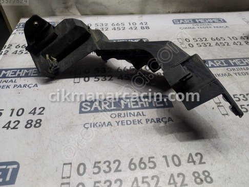 Hyundai i30 Far Braketi çıkma parça