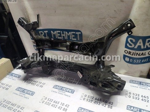Toyota C-HR Arka Dingil çıkma parça