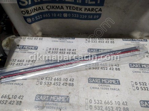 Volkswagen Passat Kapı Bandı & Çıtası çıkma parça