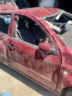 Skoda Fabia Sağ Ön Kapı çıkma parça - Karma Oto Çıkma Trabzon