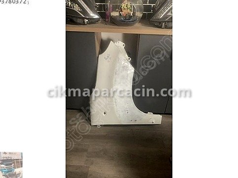 Skoda Rapid Ön Çamurluk çıkma parça