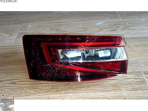 Skoda Superb Sağ Arka Stop çıkma parça - ANKA OTO YEDEK PARÇA İZMİR