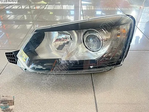 Skoda Yeti Sol Ön Far çıkma parça - ANKA OTO YEDEK PARÇA İZMİR