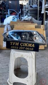 SUZUKİ VİTARA JEEP 1.4 BOOSTER JET SAĞ FAR – Sakarya Çıkma Parça