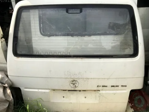Volkswagen Transporter Bagaj Kapağı çıkma parça - Karma Oto Çıkma Trabzon