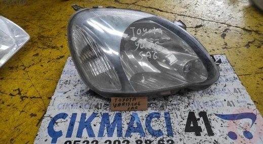 Toyota Avensis Sol Ön Far çıkma parça - ÇIKMACI 41 KOCAELİ