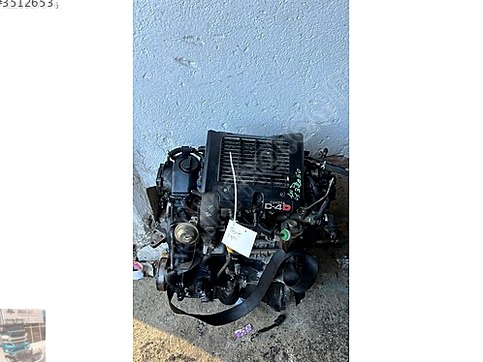 Toyota Auris Enjektör çıkma parça