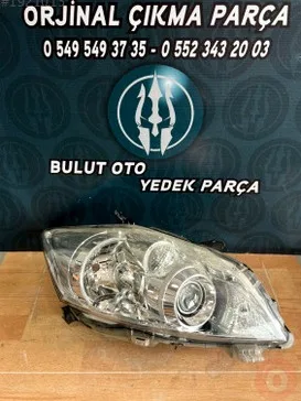 Toyota Auris Sağ Ön Far çıkma parça - ANKA OTO YEDEK PARÇA İZMİR