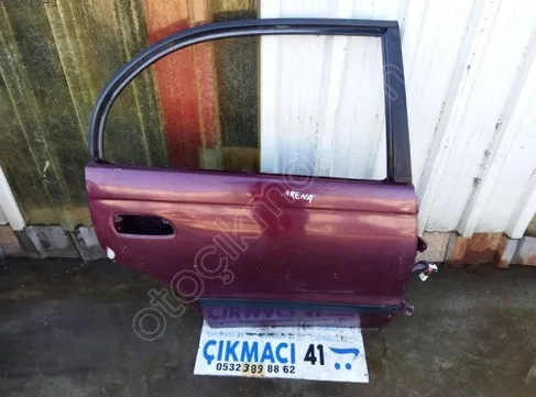 Toyota Carina Sağ Arka Kapı çıkma parça - ÇIKMACI 41 KOCAELİ