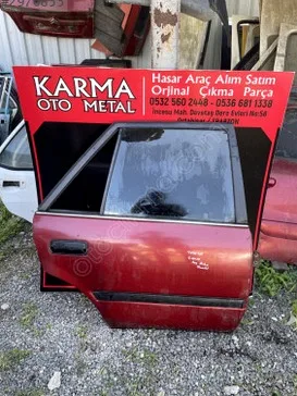 Toyota Carina Sağ Arka Kapı çıkma parça - Karma Oto Çıkma Trabzon