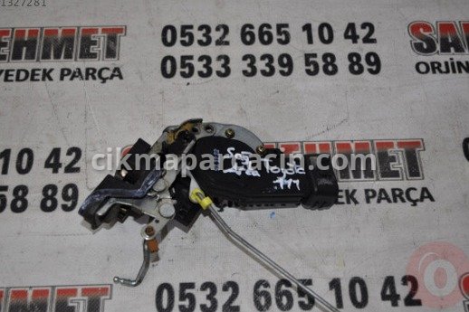 Toyota Corolla Kapı Kilidi çıkma parça
