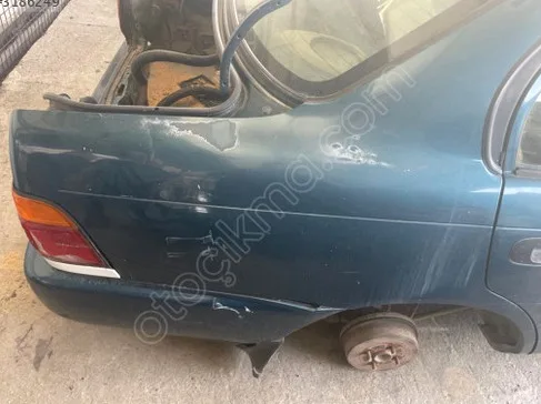 Toyota Corolla Arka Çamurluk çıkma parça - T-F-M OTOMOTİV SAKARYA