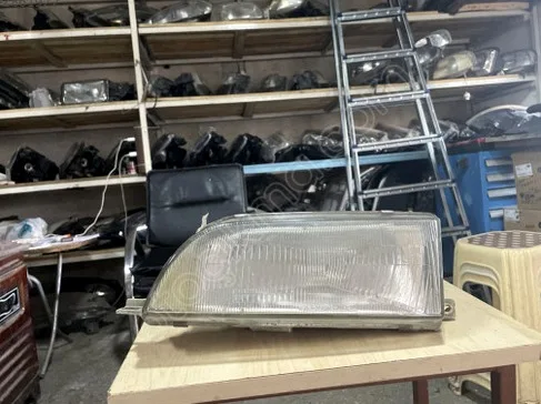 Toyota Corolla Sol Ön Far çıkma parça - T-F-M OTOMOTİV SAKARYA