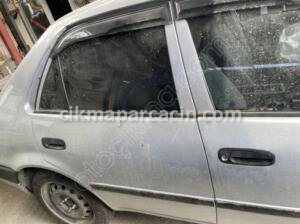 TOYOTA COROLLA 1998 2001 SAĞ ARKA KAPI – Sakarya Çıkma Parça