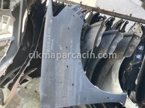 TOYOTA COROLLA 2012 2015 SAĞ ÖN ÇAMURLUK – Sakarya Çıkma Parça
