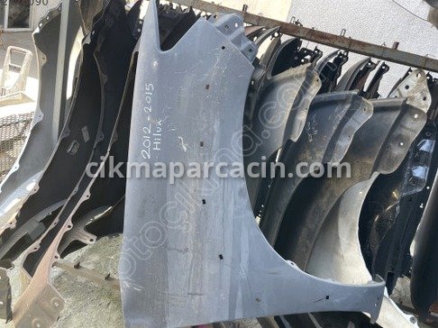 Toyota Corolla Sağ Ön Çamurluk çıkma parça