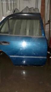 TOYOTA COROLLA EFSANE SAĞ ARKA KAPI – Sakarya Çıkma Parça