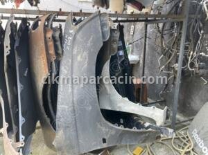 TOYOTA HİLUX 2002 2005 SAĞ ÖN ÇAMURLUK – Sakarya Çıkma Parça