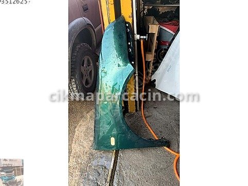 Volkswagen Bora Arka Çamurluk çıkma parça