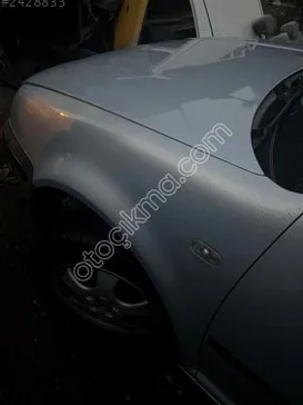 Volkswagen Golf Sağ Ön Çamurluk çıkma parça - ANKA OTO YEDEK PARÇA İZMİR