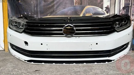 Volkswagen Passat Ön Tampon çıkma parça - ANKA OTO YEDEK PARÇA İZMİR