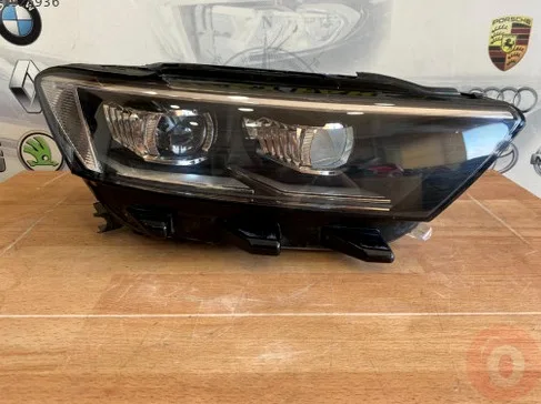 Volkswagen T-Roc Sağ Ön Far çıkma parça - ANKA OTO YEDEK PARÇA İZMİR