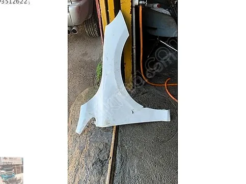 Volvo V40 Sağ Ön Çamurluk çıkma parça - ANKA OTO YEDEK PARÇA İZMİR