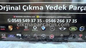 Vw Golf 7.5 Arka Tampon Orta Braket 5G6807853C – Çıkma İzmir