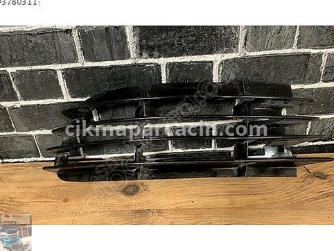 Volkswagen Golf Sis Farı Çerçevesi çıkma parça