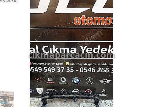Volkswagen Passat Tampon Izgarası çıkma parça