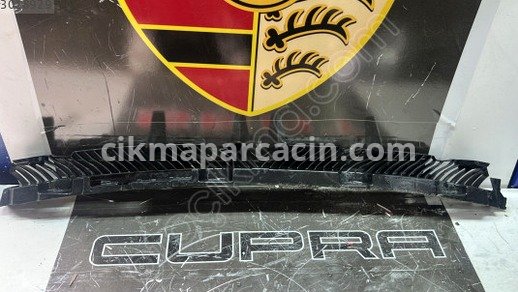 Volkswagen Passat Tampon Izgarası çıkma parça