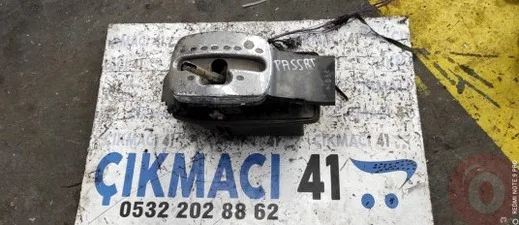 Volkswagen Passat Vites Kolu çıkma parça - ÇIKMACI 41 KOCAELİ