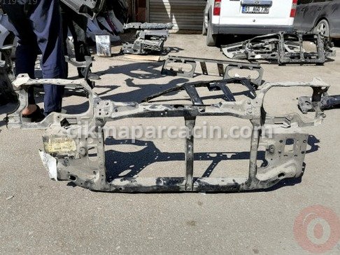 Honda Civic Ön Panel çıkma parça