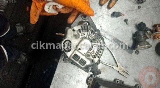 Toyota Corolla Şarj Dinamosu çıkma parça