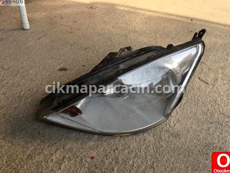 Ford Focus Sol Ön Far çıkma parça