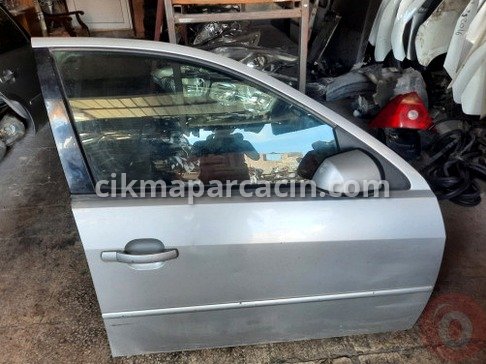 Ford Mondeo Sağ Ön Kapı çıkma parça