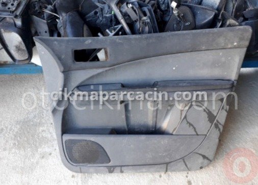 Ford Focus Kapı Döşemesi çıkma parça