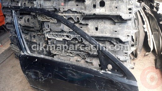 Ford Mondeo Sağ Ön Kapı çıkma parça